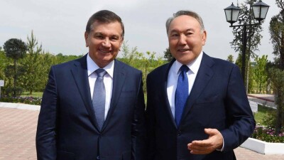 С казахстанским виноделием познакомил Назарбаев Мирзиёева