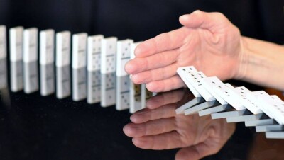 Сокрушительная сила слова: как победить коррупцию, не называя имён коррупционеров?