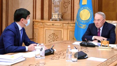 Назарбаев поручил выплатить по 50 тысяч тенге 100 тысячам социально уязвимых семей из фонда Birgemiz
