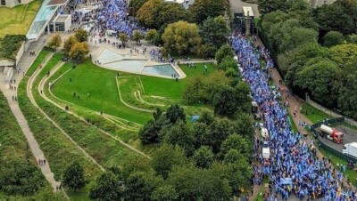 Тысячи жителей Шотландии вышли на марш в поддержку независимости 