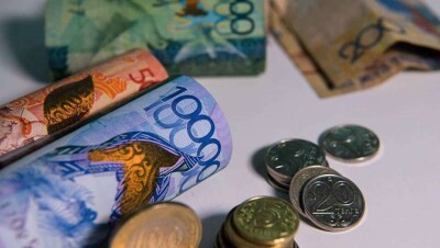 Тенге улучшил позиции на бирже на фоне роста цен на нефть