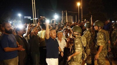 По подозрению в связях с Гюленом Турция задержала 113 тысяч человек, более 800 сбежали