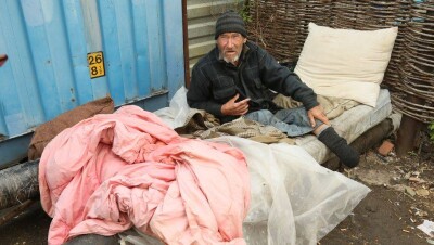 Партию столичных бомжей перевезли перед ЭКСПО в Кокшетау