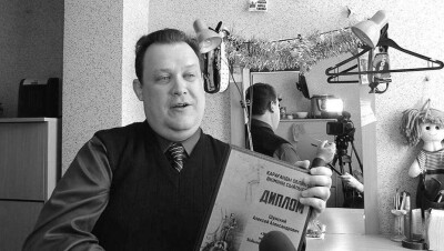 Впавший в кому во время отпуска казахстанский актёр умер в Китае 