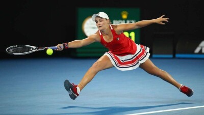 Первая ракетка мира проиграла в четвёртом круге "Уимблдона"