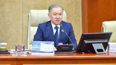 Нигматулин созвал совместное заседание палат Парламента 