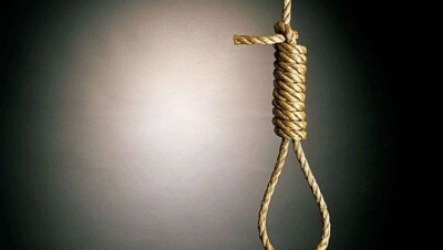 Причиной суицида школьницы в Уральске может быть ссора с парнем