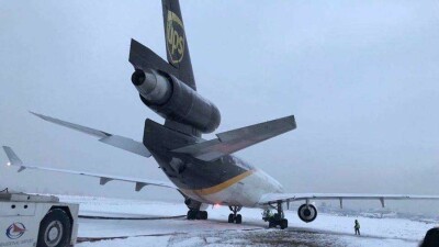 В аэропорту Алматы самолёт иностранной компании выехал за пределы полосы