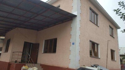 Комиссия в Алматы выявила получателей АСП, владеющих коттеджами и дорогими авто 