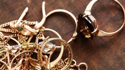 Продукция Китая вытесняет российскую на рынке ювелирных изделий РК