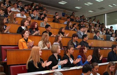 Обязательную отработку образовательных грантов вновь вводят в Казахстане