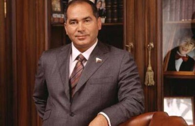 Азербайджанский миллиардер выплатил банковские долги своих работников