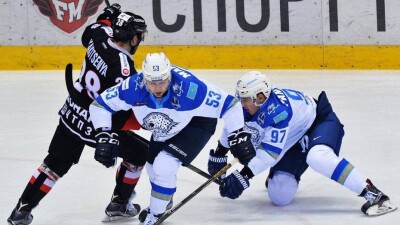 "Барыс" победил "Трактор" в пятом матче серии плей-офф КХЛ