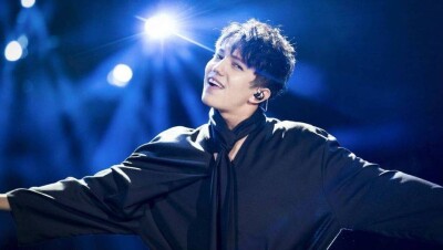 Димаш Кудайбергенов номинирован на китайскую премию Music Awards