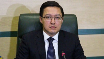 Глава Нацбанка Данияр Акишев рассказал, как писал диплом и какие предметы любил в школе
