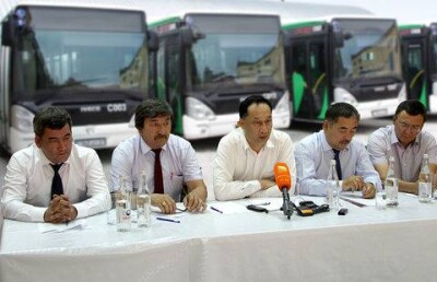 Руководители астанинских автопарков пожаловались Джаксыбекову и Даулбаеву на журналистов