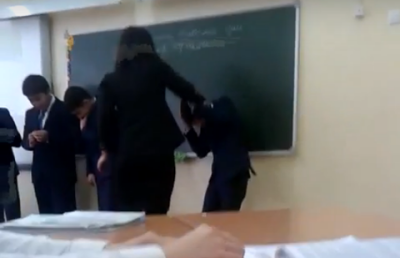 Четырёх учеников избила в Алматы учительница и сразу же уволилась