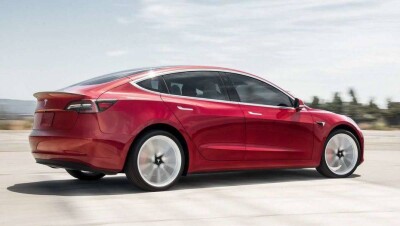Tesla запустит сервис беспилотного каршеринга в 2020 году 