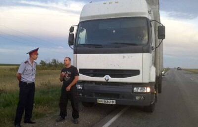 Украинский дальнобойщик отказывался подчиняться полицейским в Костанае