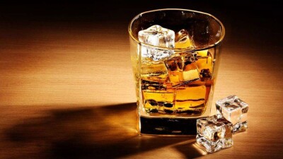 Подпольщик показал ДГД Алматы, как легко подделывал виски Jack Daniels 