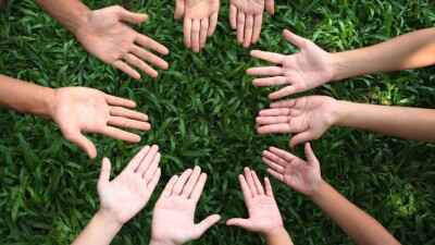 Казахстанским НПО впервые вручат госпремии за социальные проекты