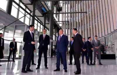 Президент Назарбаев посетил новый офис ForteBank в Астане