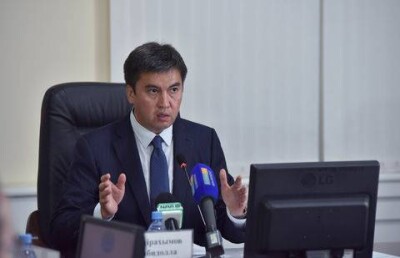 Аким Шымкента поручил выделить велосипедистам отдельную полосу