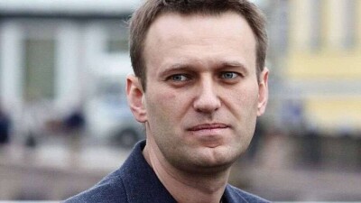 Навальный подал в суд на пресс-секретаря Путина
