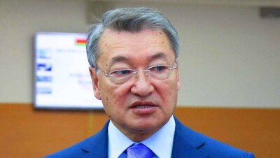 Отказаться в экстренных случаях от существующей процедуры госзакупок предложил Даниал Ахметов