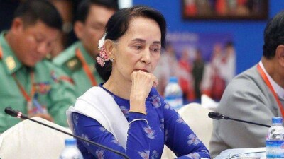 Лидера Мьянмы лишили звания Посла совести из-за безразличия к зверствам военных