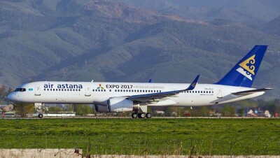 Самолёт Air Astana вернулся в аэропорт в Китае из-за проблем с шасси