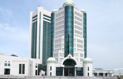 Депутаты одобрили "пенсионные" поправки Назарбаева в закон "О государственной службе"