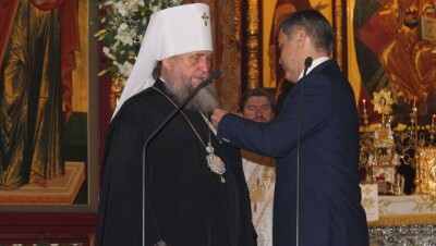 Митрополита Астанайского и Казахстанского наградили орденом "Парасат"