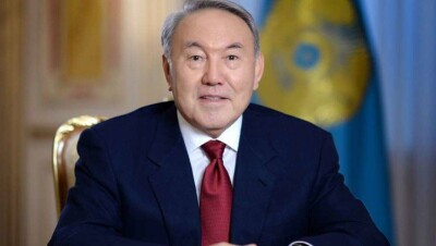 Назарбаев поздравил казахстанцев с Рождеством: Граждане могут гордиться миром и согласием