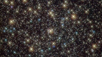 NASA опубликовало фото одного из самых красивых и загадочных скоплений звёзд 