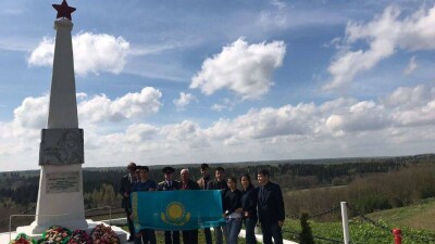 Останки казахстанских солдат перезахоронили в Тверской области