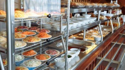 В аэропорту Астаны открыли столовую, где средний чек составляет 1000 тенге