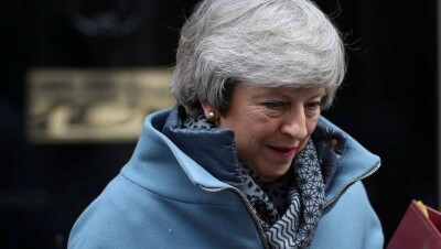 Парламент Великобритании отверг план Терезы Мэй о новых переговорах с ЕС по Brexit