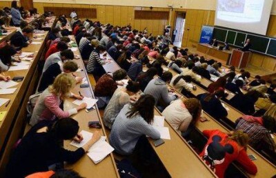 Более 5000 выпускников колледжей не смогли продолжить образование