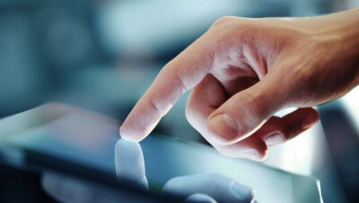 На дефектные планшеты пожаловались родители алматинских школьников. Их можно заменить на ноутбуки