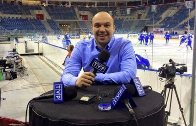 Хоккейного комментатора Александра Олейника уволили во время прямого эфира в Астане