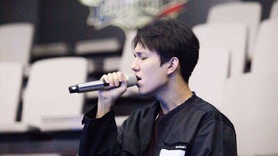 СМИ сообщили, какую песню исполнит Димаш Кудайбергенов на пятом этапе Singer-2017
