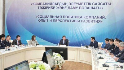 Аскар Мамин встретился в Караганде с представителями промышленных предприятий