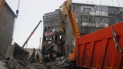 Полиция расследует факт обрушения дома в Шахане