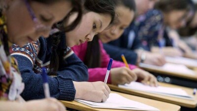 Жительница Павлодара в пятый раз стала отличницей "Тотального диктанта"