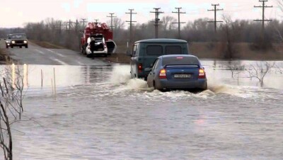 На трассах Казахстана выявили и взяли под наблюдение 400 паводкоопасных участков