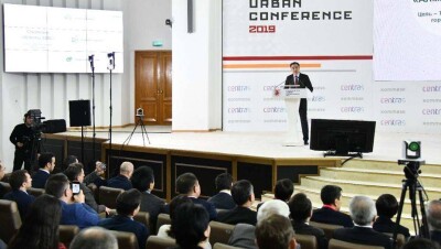 "Люди ничего космического не просят". О чём Бакытжан Сагинтаев говорил на Urban Forum в Алматы