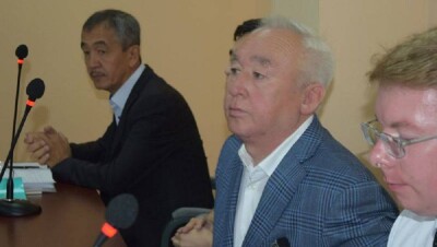 Сейтказы Матаев не хочет жить в одной квартире с "финполовцами" и клопами