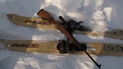 Двух лыжников задержали за убийство оленя в национальном парке "Кокшетау"