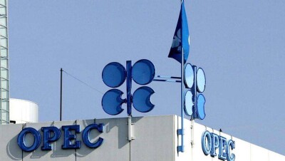 ОАЭ: В ОПЕК+ готовы сильнее сократить добычу нефти для баланса на рынке